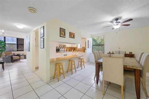 Condo in Aventura, Florida, 3 bedrooms № 2060084 - photo 5