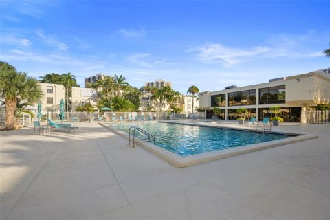Condo in Aventura, Florida, 3 bedrooms № 2060084 - photo 24