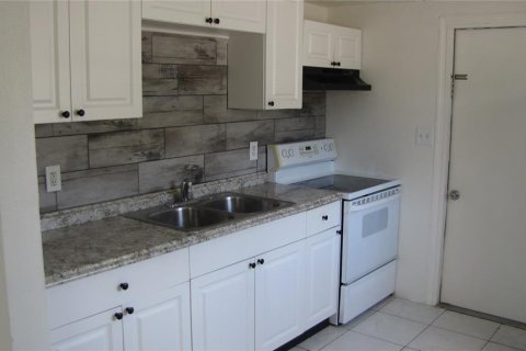 Appartement à louer à Tampa, Floride: 2 chambres, 60.39 m2 № 1906072 - photo 3