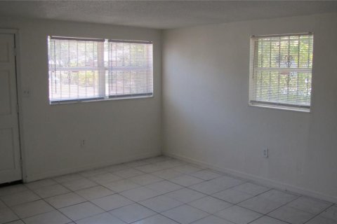 Appartement à louer à Tampa, Floride: 2 chambres, 60.39 m2 № 1906072 - photo 5