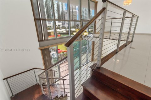 Condominio en venta en Miami, Florida, 2 dormitorios, 108.88 m2 № 2043930 - foto 20