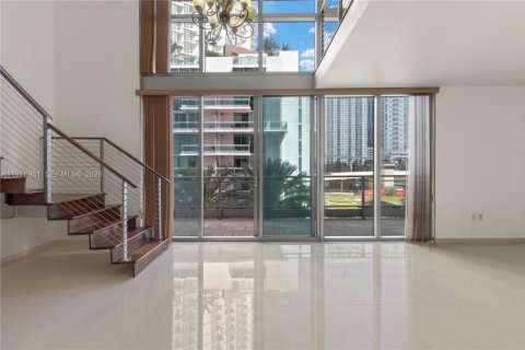 Condominio en venta en Miami, Florida, 2 dormitorios, 108.88 m2 № 2043930 - foto 5