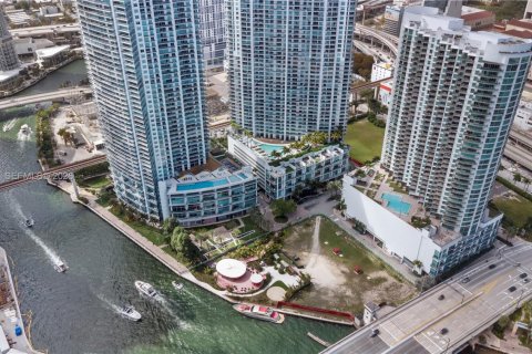 Condominio en venta en Miami, Florida, 2 dormitorios, 108.88 m2 № 2043930 - foto 3