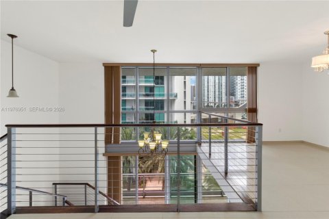 Condominio en venta en Miami, Florida, 2 dormitorios, 108.88 m2 № 2043930 - foto 19