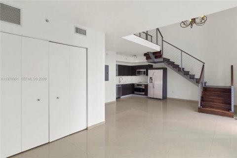 Condominio en venta en Miami, Florida, 2 dormitorios, 108.88 m2 № 2043930 - foto 28