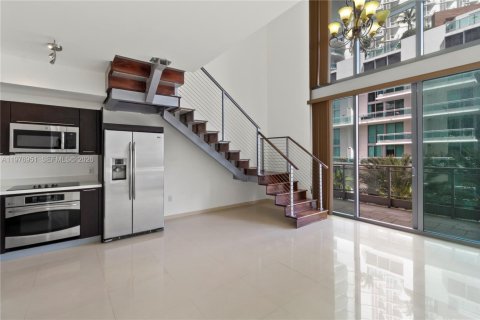 Condominio en venta en Miami, Florida, 2 dormitorios, 108.88 m2 № 2043930 - foto 12