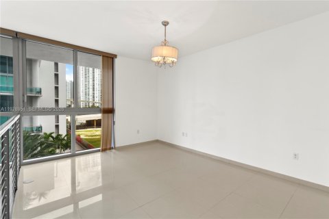 Condominio en venta en Miami, Florida, 2 dormitorios, 108.88 m2 № 2043930 - foto 21