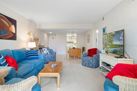 Condominio en alquiler en New Smyrna Beach, Florida, 2 dormitorios, 87.7 m2 № 1430444 - foto 2