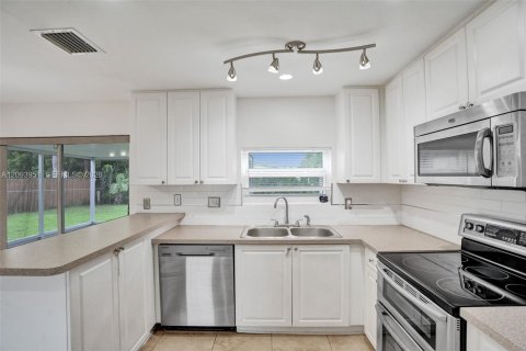 Casa en venta en Cooper City, Florida, 3 dormitorios, 82.22 m2 № 2384971 - foto 12