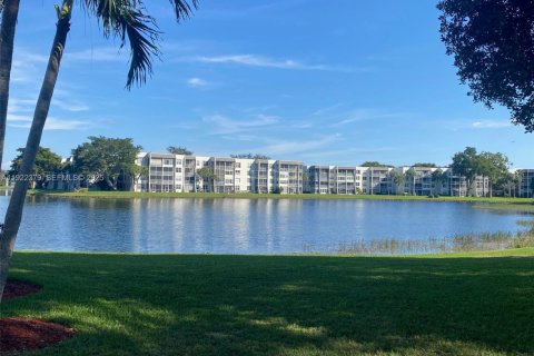 Condo à Davie, Floride, 2 chambres № 2077667