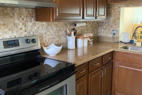 Copropriété à vendre à Davie, Floride: 2 chambres, 102.19 m2 № 2077667 - photo 22