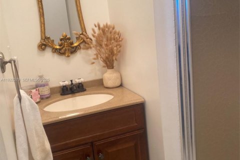 Copropriété à vendre à Davie, Floride: 2 chambres, 102.19 m2 № 2077667 - photo 15