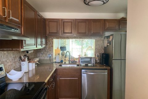 Copropriété à vendre à Davie, Floride: 2 chambres, 102.19 m2 № 2077667 - photo 21