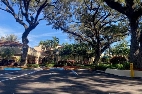 Copropriété à vendre à Davie, Floride: 2 chambres, 102.19 m2 № 2077667 - photo 4