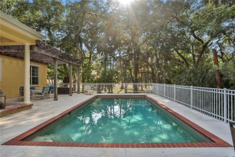 Casa en venta en Temple Terrace, Florida, 4 dormitorios, 379.51 m2 № 1190688 - foto 15