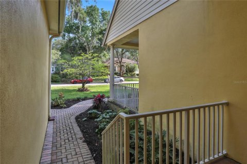 Casa en venta en Temple Terrace, Florida, 4 dormitorios, 379.51 m2 № 1190688 - foto 9