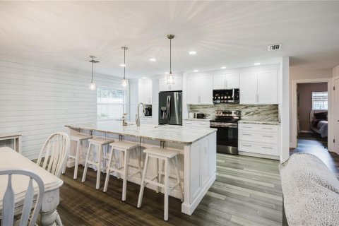 Villa ou maison à vendre à Venice, Floride: 3 chambres, 167.5 m2 № 2321433 - photo 2