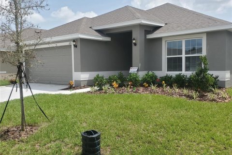 House in Davenport, Florida 3 bedrooms, 181.62 sq.m. № 2416648 - photo 2