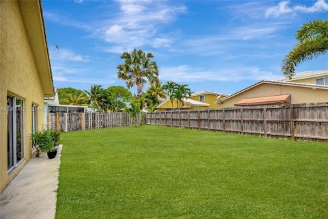 House in Homestead, Florida 4 bedrooms, 196.02 sq.m. № 2059108 - photo 2