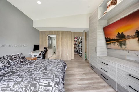 House in Homestead, Florida 4 bedrooms, 196.02 sq.m. № 2059108 - photo 26