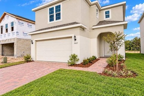 House in Davenport, Florida 4 bedrooms, 235.6 sq.m. № 2400257 - photo 2