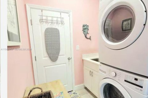 Villa ou maison à vendre à Venice, Floride: 2 chambres, 95.78 m2 № 2001204 - photo 13