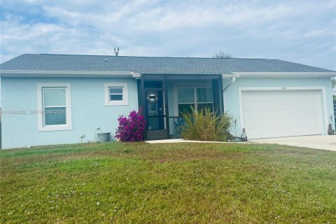 Villa ou maison à vendre à Venice, Floride: 2 chambres, 95.78 m2 № 2001204 - photo 2