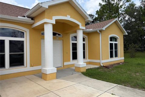 House in Weeki Wachee, Florida 3 bedrooms, 201.69 sq.m. № 2266900