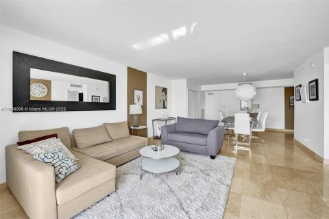 Copropriété à vendre à Surfside, Floride: 1 chambre, 84.08 m2 № 1752520 - photo 7