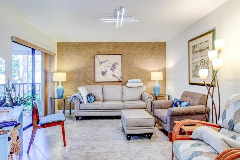 Condominio en venta en Tarpon Springs, Florida, 2 dormitorios, 94.3 m2 № 1533818 - foto 13