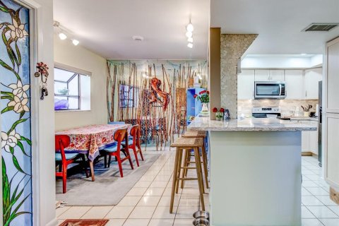 Condominio en venta en Tarpon Springs, Florida, 2 dormitorios, 94.3 m2 № 1533818 - foto 17