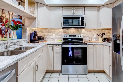 Condominio en venta en Tarpon Springs, Florida, 2 dormitorios, 94.3 m2 № 1533818 - foto 27