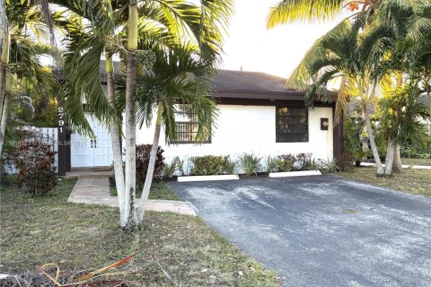 Купить виллу или дом в Майами, Флорида 3 спальни, 126.72м2, № 1973113 - фото 3