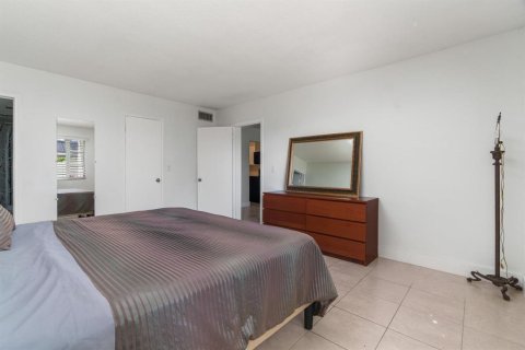 Copropriété à vendre à Pompano Beach, Floride: 1 chambre, 70.23 m2 № 2370610 - photo 13