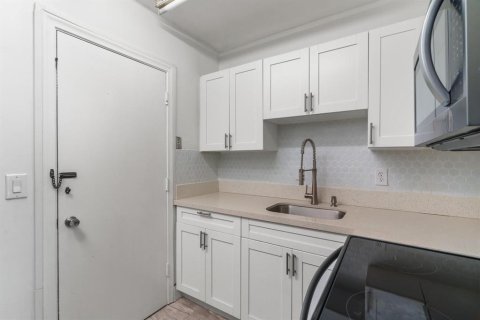 Copropriété à vendre à Pompano Beach, Floride: 1 chambre, 70.23 m2 № 2370610 - photo 7
