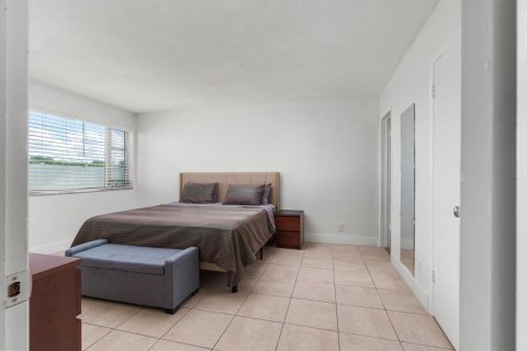 Copropriété à vendre à Pompano Beach, Floride: 1 chambre, 70.23 m2 № 2370610 - photo 16