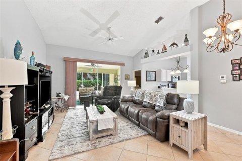 Casa en venta en Sun City Center, Florida, 4 dormitorios, 146.04 m2 № 2267118 - foto 8