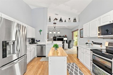 Casa en venta en Sun City Center, Florida, 4 dormitorios, 146.04 m2 № 2267118 - foto 12