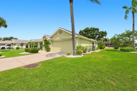 Casa en venta en Sun City Center, Florida, 4 dormitorios, 146.04 m2 № 2267118 - foto 3