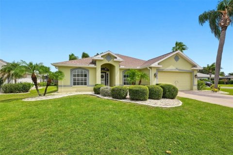 Casa en venta en Sun City Center, Florida, 4 dormitorios, 146.04 m2 № 2267118 - foto 2