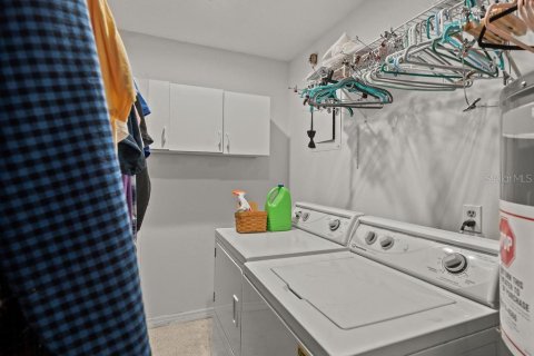 House in Winter Park, Florida 3 bedrooms, 209.59 sq.m. № 1837823 - photo 19