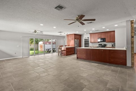 House in Winter Park, Florida 3 bedrooms, 209.59 sq.m. № 1837823 - photo 17