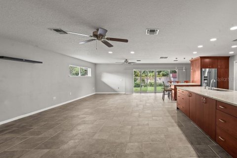 House in Winter Park, Florida 3 bedrooms, 209.59 sq.m. № 1837823 - photo 10