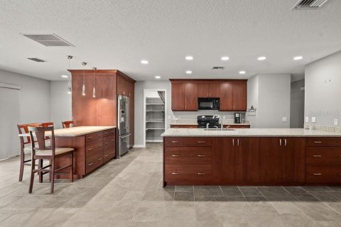 House in Winter Park, Florida 3 bedrooms, 209.59 sq.m. № 1837823 - photo 14