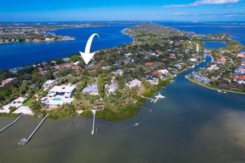 Villa ou maison à Stuart, Floride 3 chambres, 193.24 m2 № 2410789