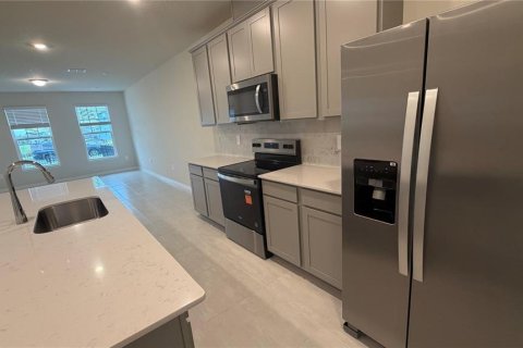 Touwnhouse à louer à Kissimmee, Floride: 3 chambres, 156.35 m2 № 2430848 - photo 12