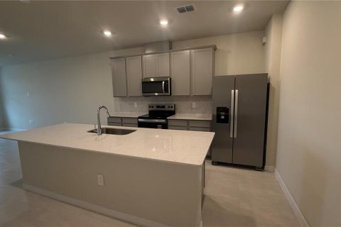 Touwnhouse à louer à Kissimmee, Floride: 3 chambres, 156.35 m2 № 2430848 - photo 11