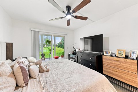 Condo in Deerfield Beach, Florida, 2 bedrooms  № 2286830 - photo 13