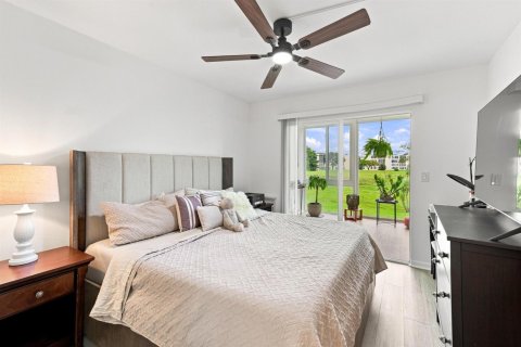 Condo in Deerfield Beach, Florida, 2 bedrooms  № 2286830 - photo 14
