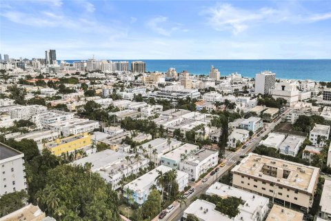 Condominio en venta en Miami Beach, Florida, 2 dormitorios, 68.75 m2 № 2090623 - foto 14